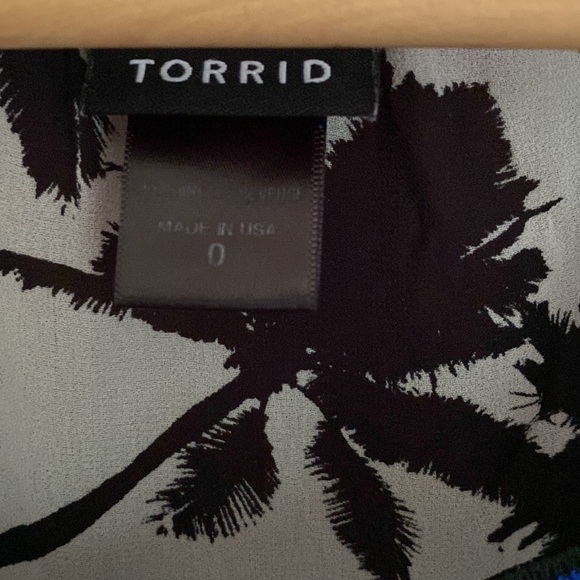 Torrid sheer palm tree tank size 0x - Picture 4 of 5